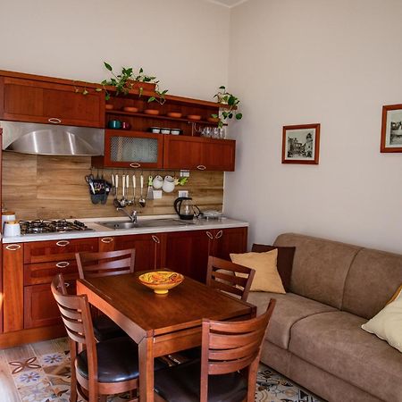 Borgo Angioino Bed and Breakfast Napels Buitenkant foto